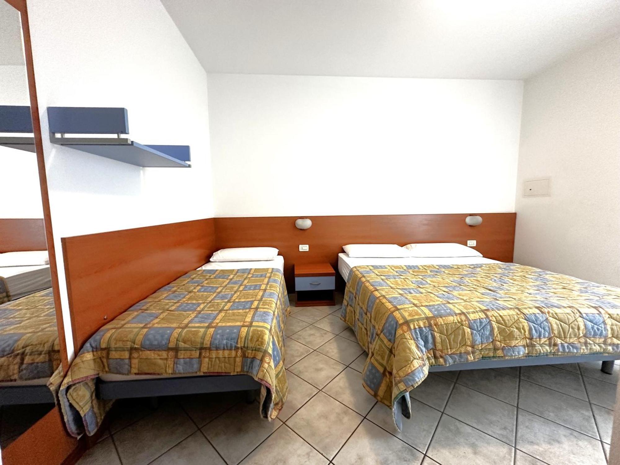 Residence Eurostar Бибионе Стая снимка